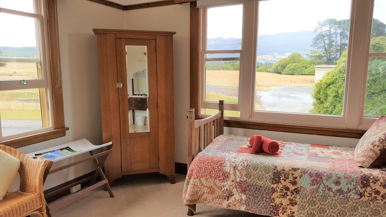 Mole Creek Guesthouse ภายนอก รูปภาพ