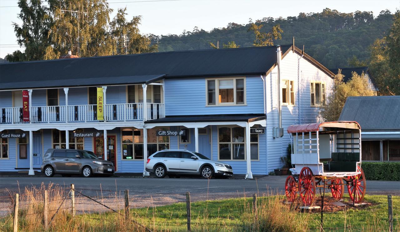 Mole Creek Guesthouse ภายนอก รูปภาพ