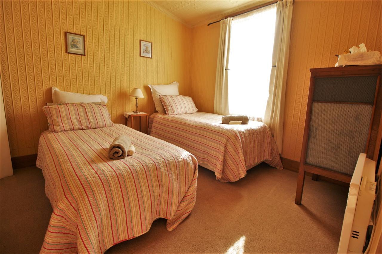 Mole Creek Guesthouse ภายนอก รูปภาพ